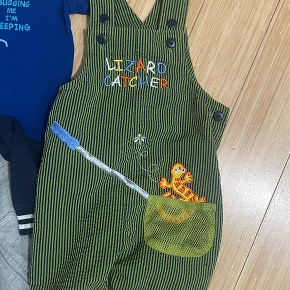 Bundle Adorable 12M -18M boys 5 piece - Picture 2 of 6